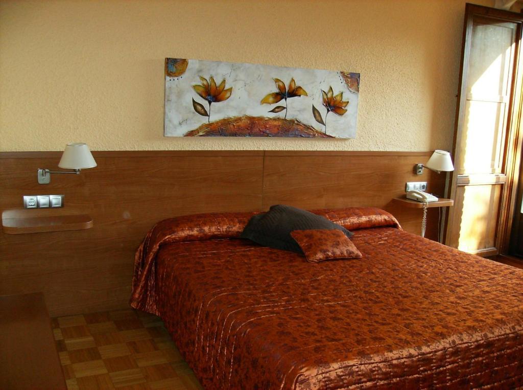 Hotel Yamaguchi Sangüesa Δωμάτιο φωτογραφία
